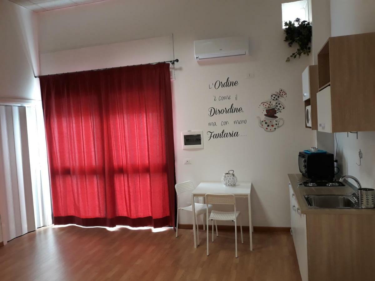 Fuga Romantica Vicino Al Mare - Rental Beb バレストラーテ エクステリア 写真